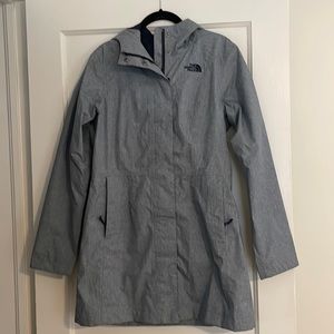 Like new Northface Rain Jacket